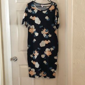 XL Lularoe Julia. Excellent condition.